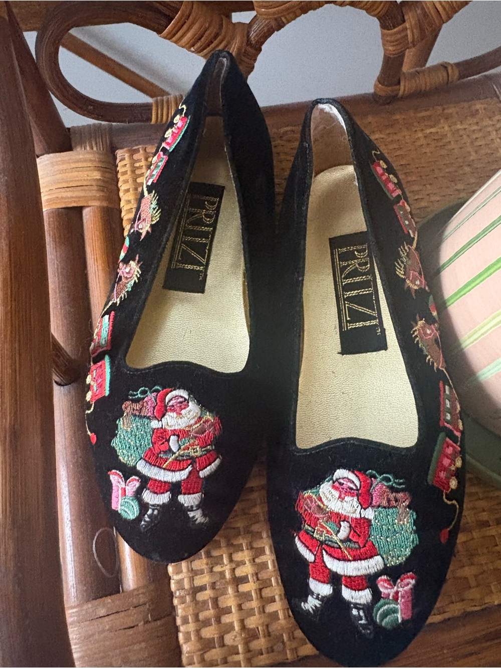 Girls Vintage Pritzi Black Velvet Santa Flats 🎅